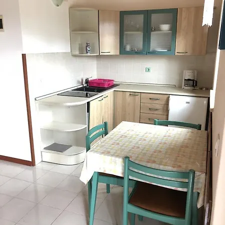 Anka A/3 Apartment *
